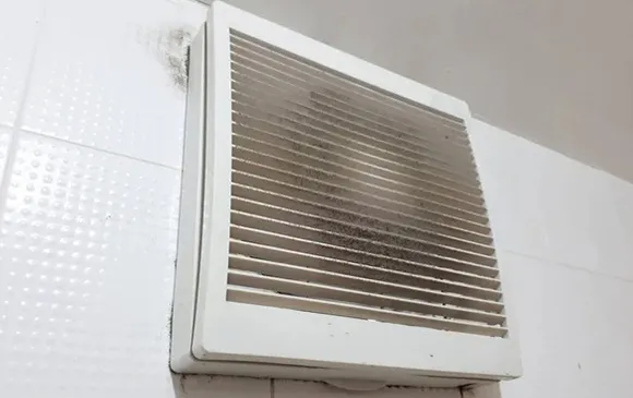 Advanced air duct mold removal services targeting mold contamination in HVAC vents in Manitowoc WI.